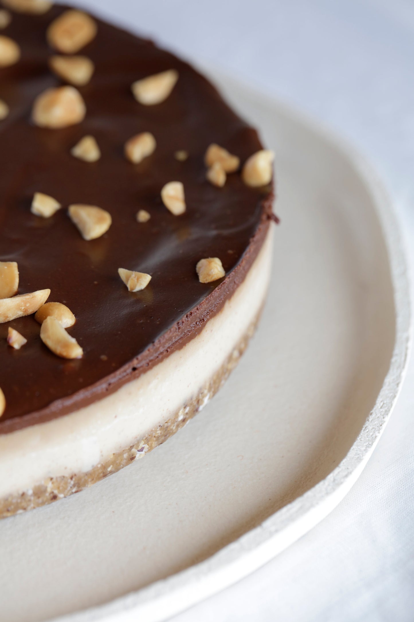 Raw Snickerskake - Coco Kanel