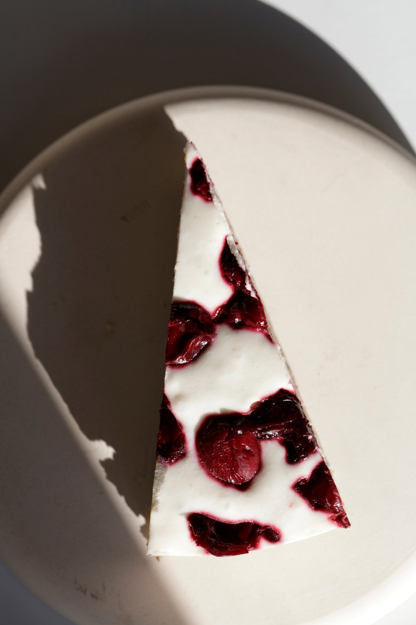 Raw Kirsebær og vaniljekake - Coco Kanel